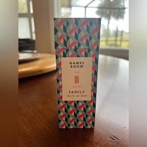 Chronicle Books Family Truth or Dare Game - New never Opened